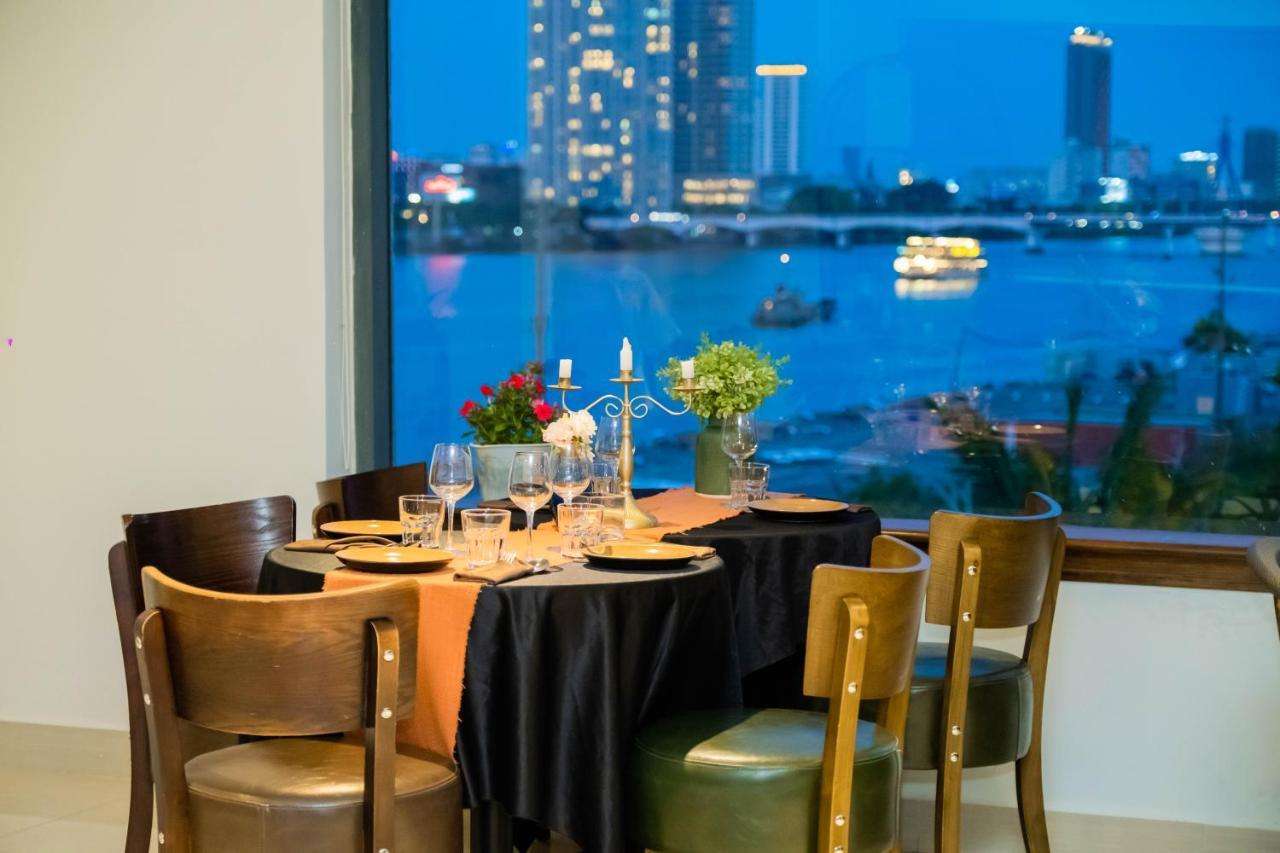 Di Lusso Boutique Hotel Riverside Danang Bagian luar foto