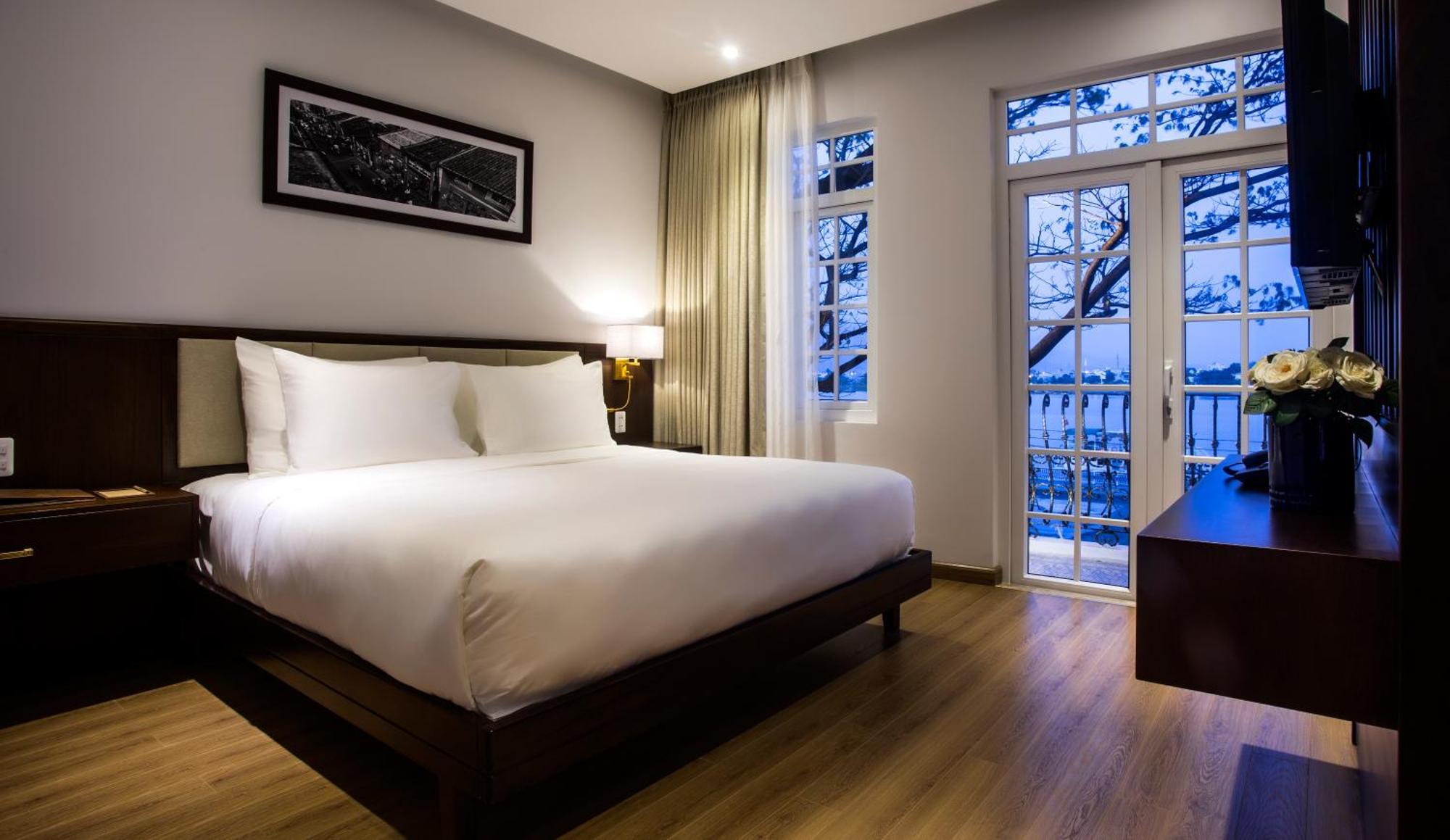 Di Lusso Boutique Hotel Riverside Danang Bagian luar foto